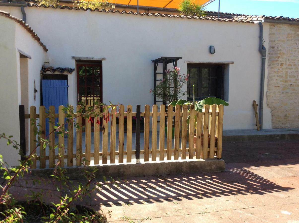 Villa La Ferme De Fossillon Marans  Exterior foto